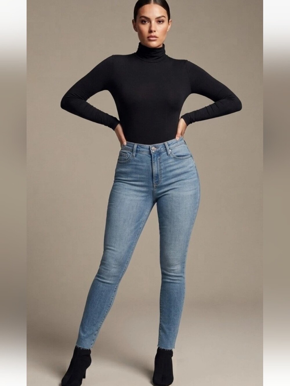 Hollister Curvy High Rise Super Skinny Jeans Raw Hem Stretchy Blue Wash 6 28R